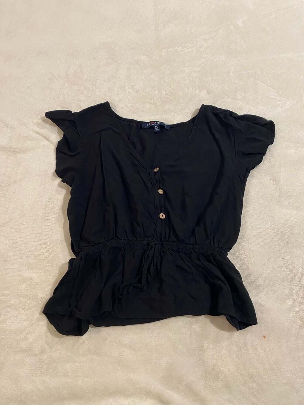 One Clothing Women's Black Flutter Sleeve Button-Front Peplum Top Size Small